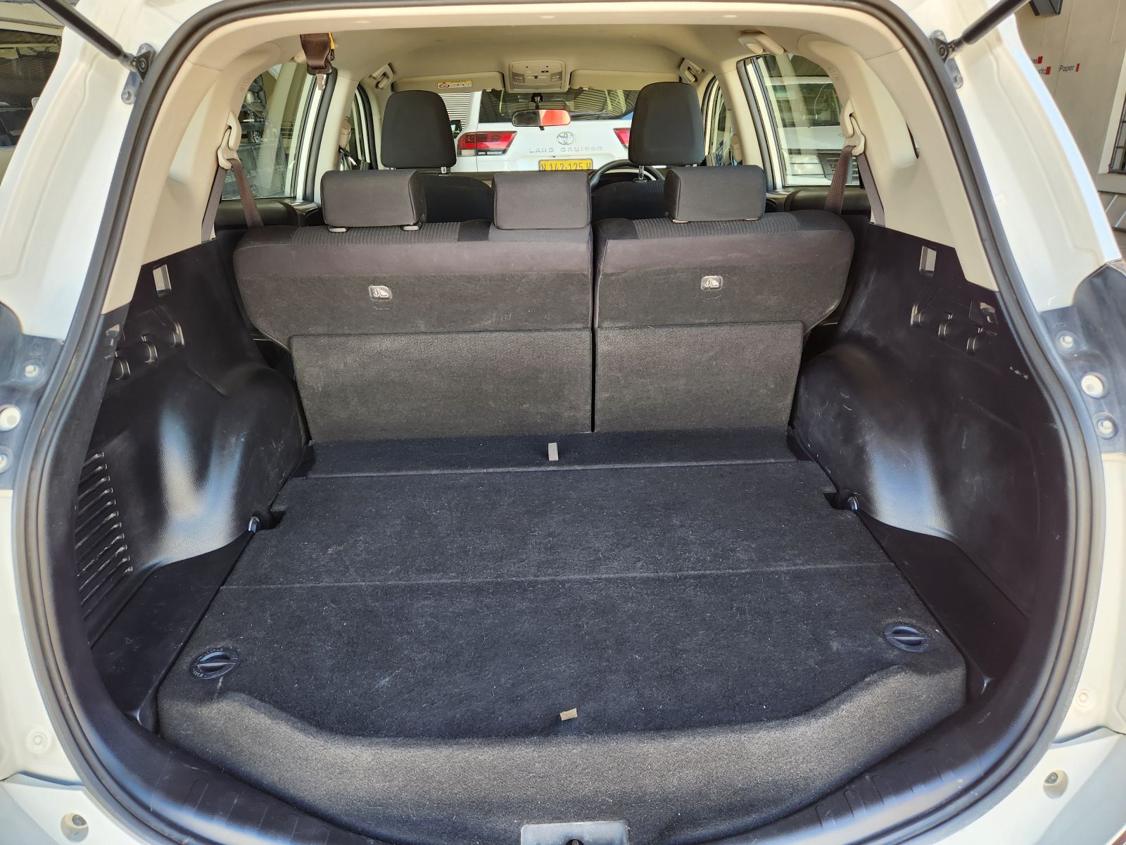 2016 Toyota Rav4 photo 9