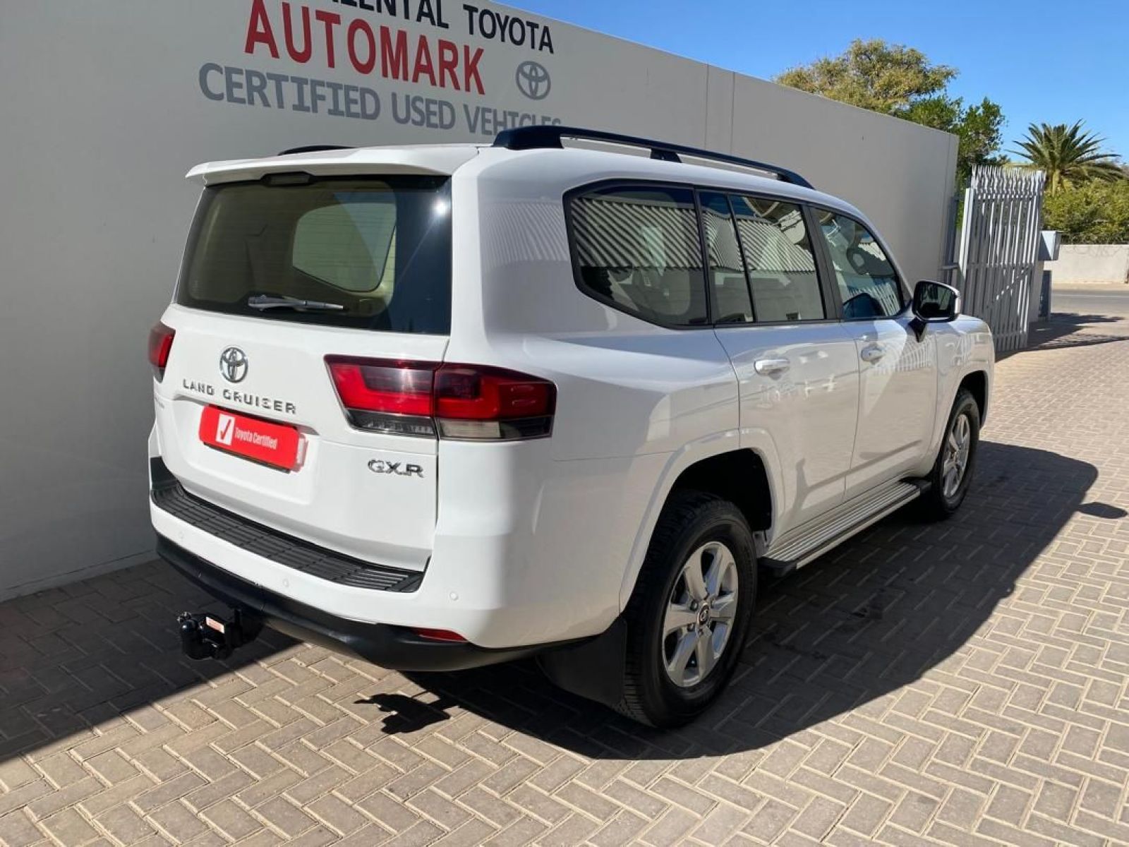 2022 Toyota Land Cruiser photo 5