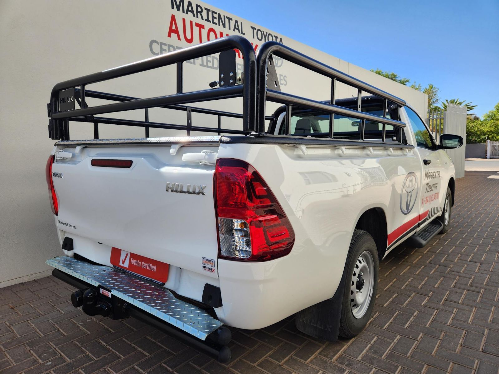 2024 Toyota Hilux photo 4