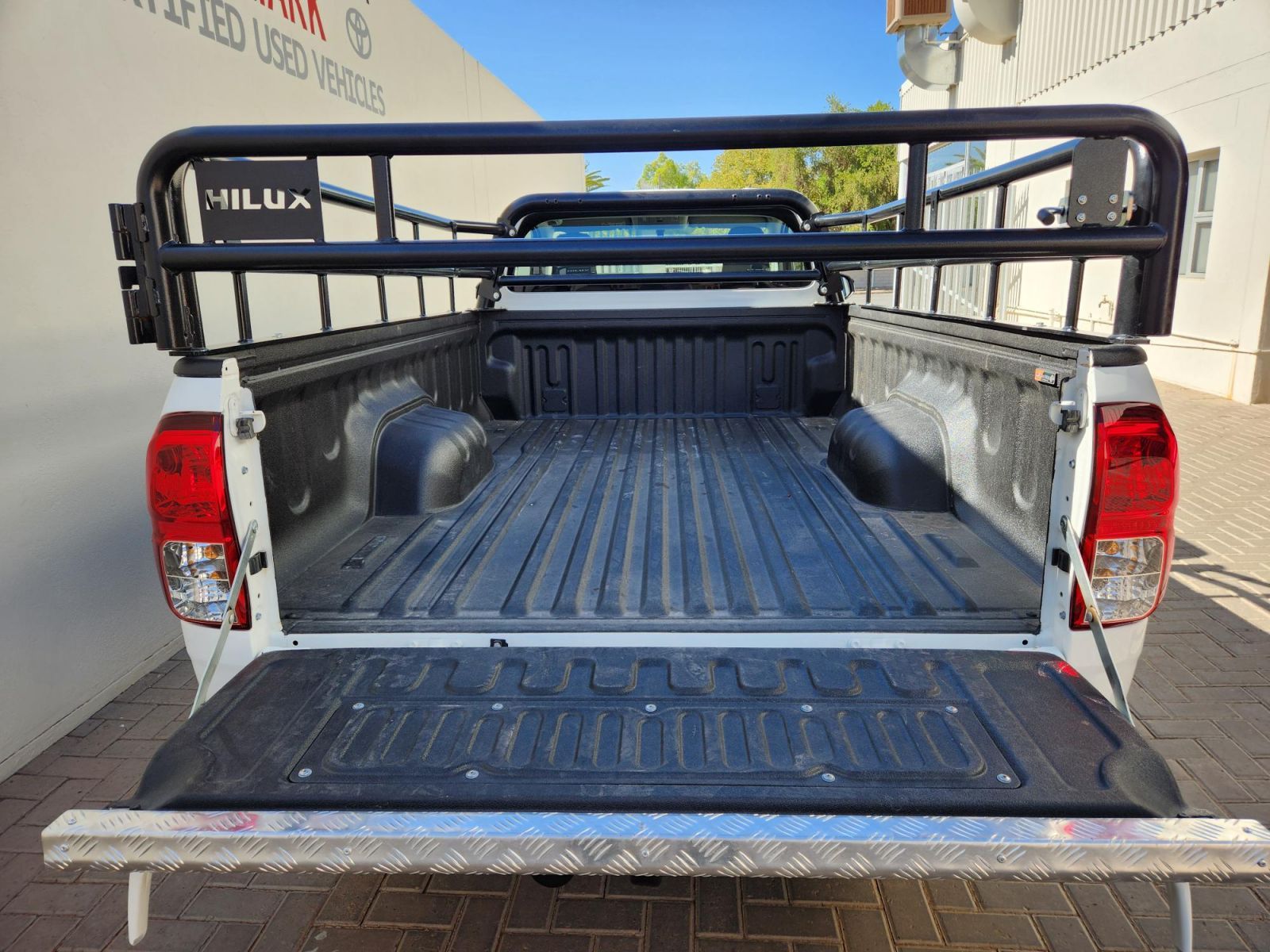 2024 Toyota Hilux photo 6