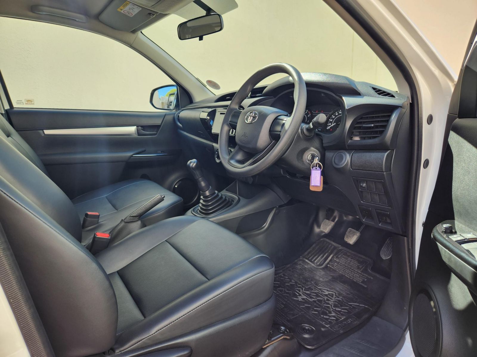 2024 Toyota Hilux photo 7