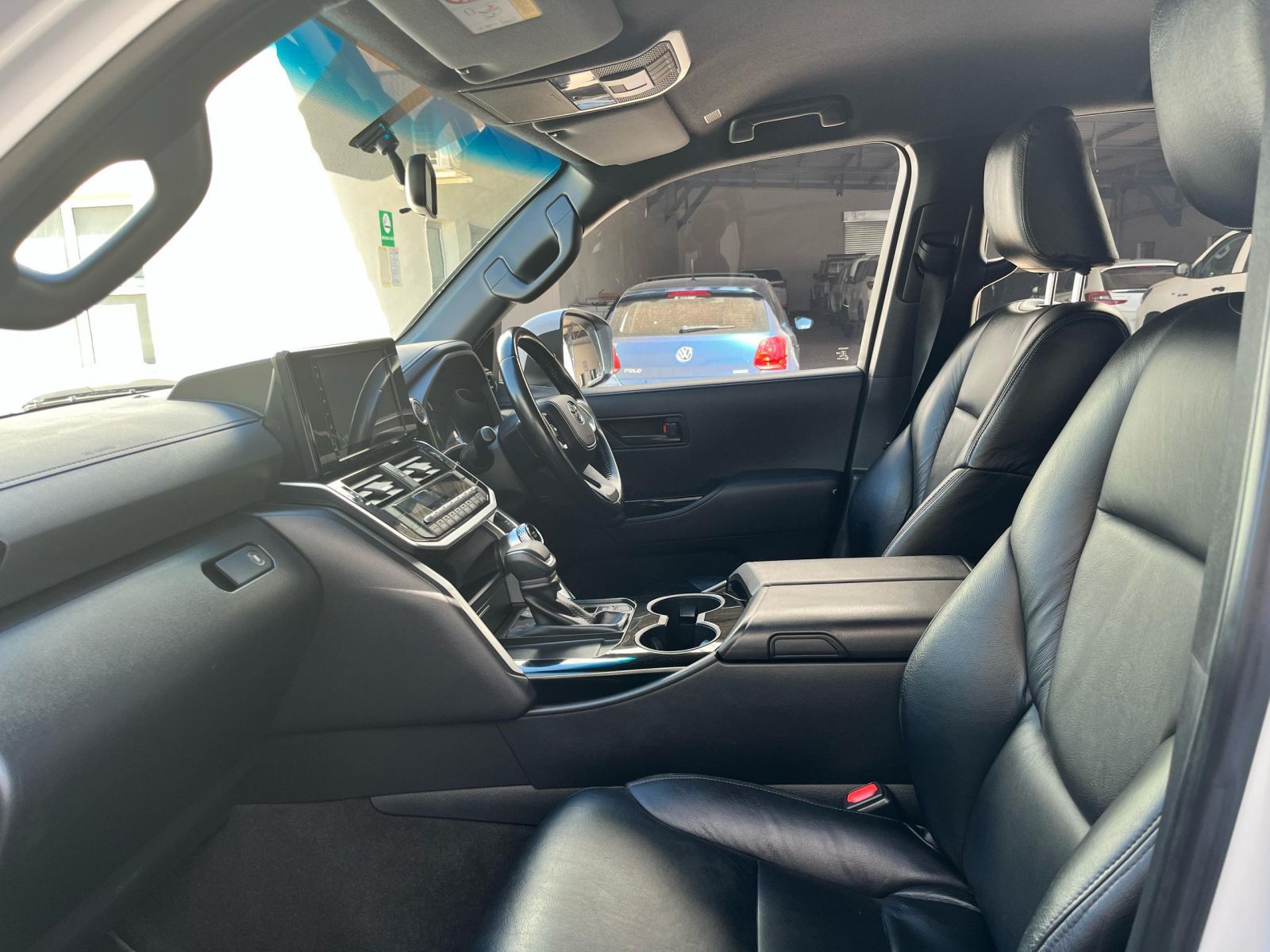 2022 Toyota Land Cruiser photo 6