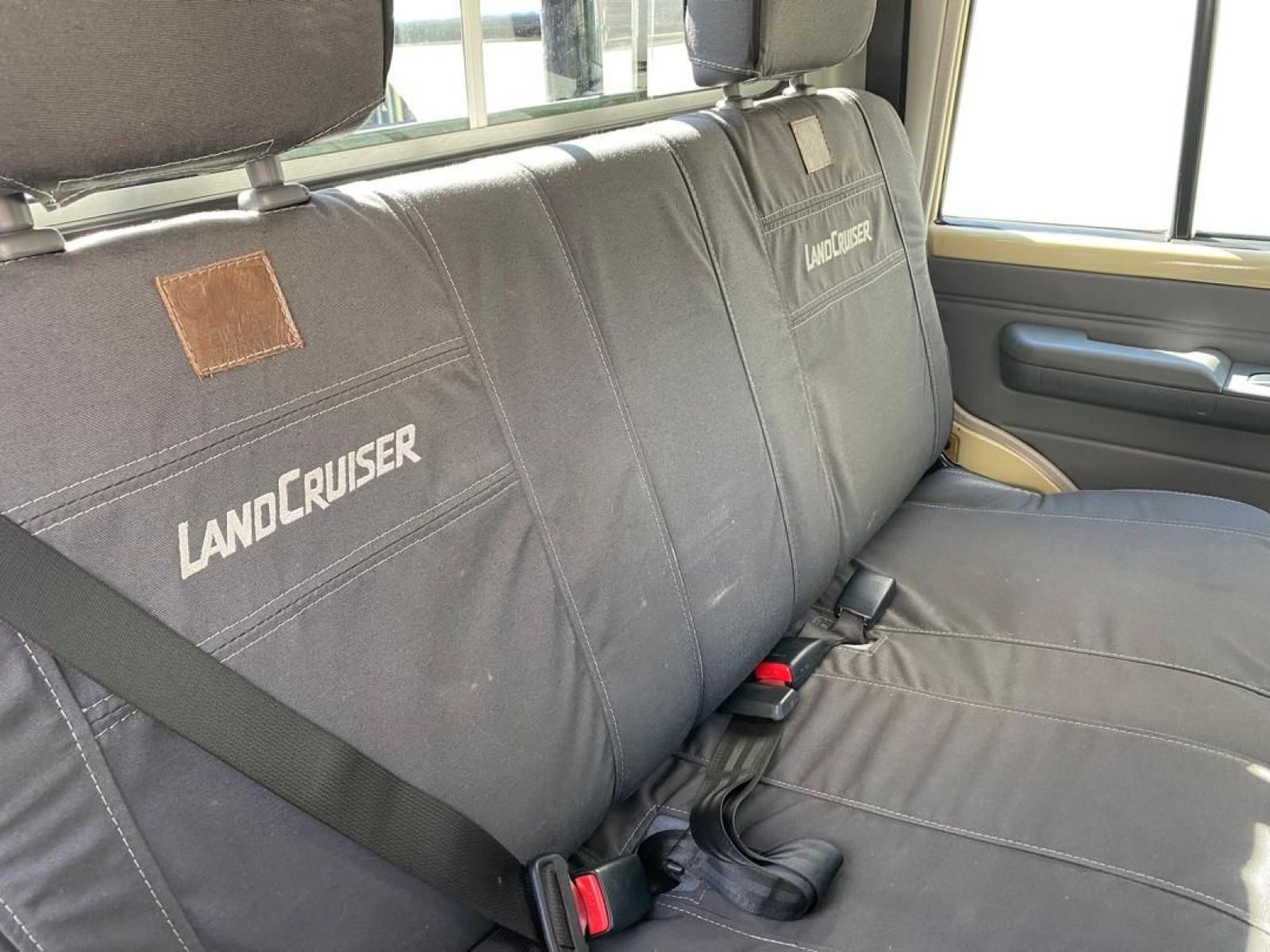 2022 Toyota Land Cruiser photo 12