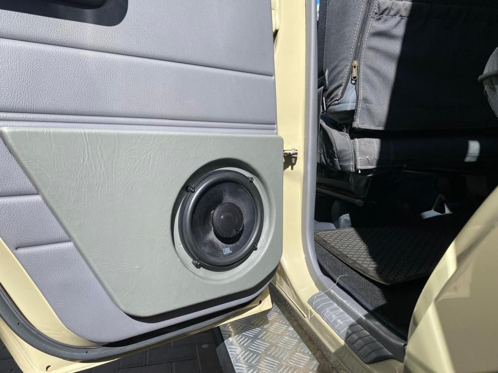 2022 Toyota Land Cruiser photo 8