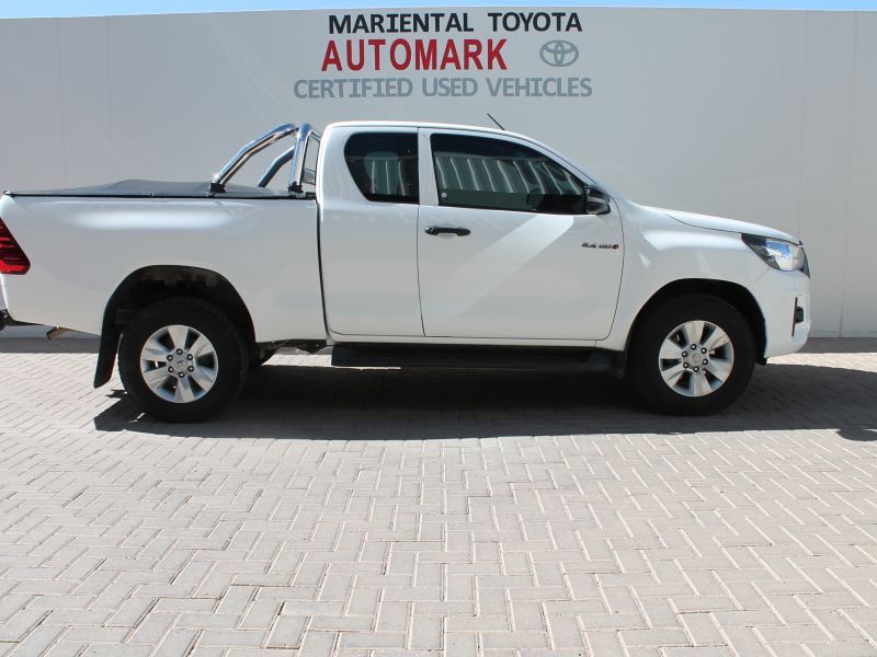 2019 Toyota Hilux photo 2