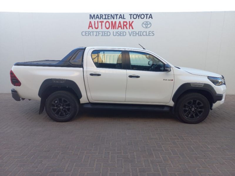 2021 Toyota Hilux photo 2