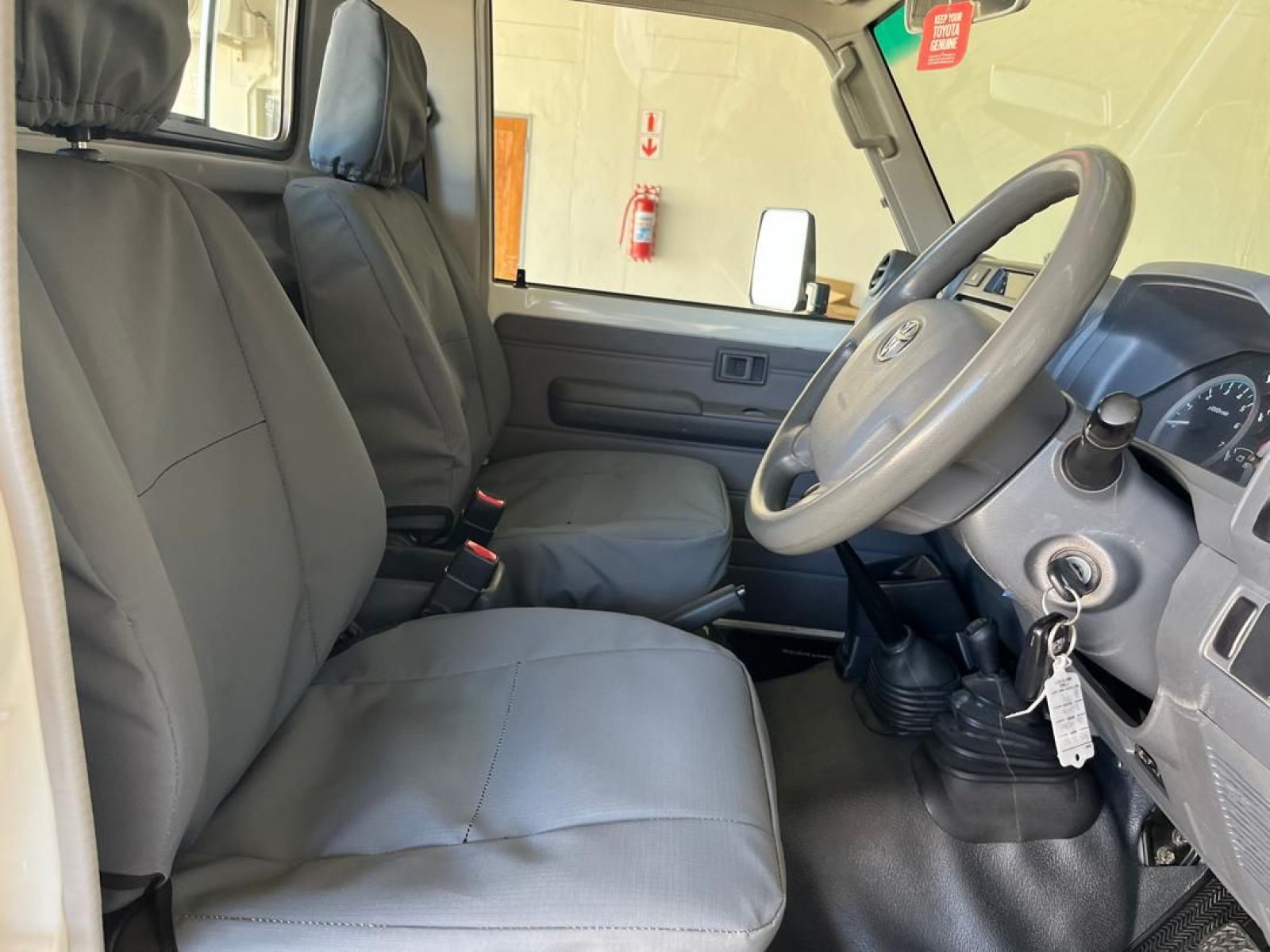 2021 Toyota Land Cruiser photo 10