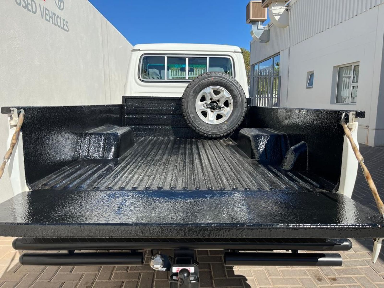 2021 Toyota Land Cruiser photo 8