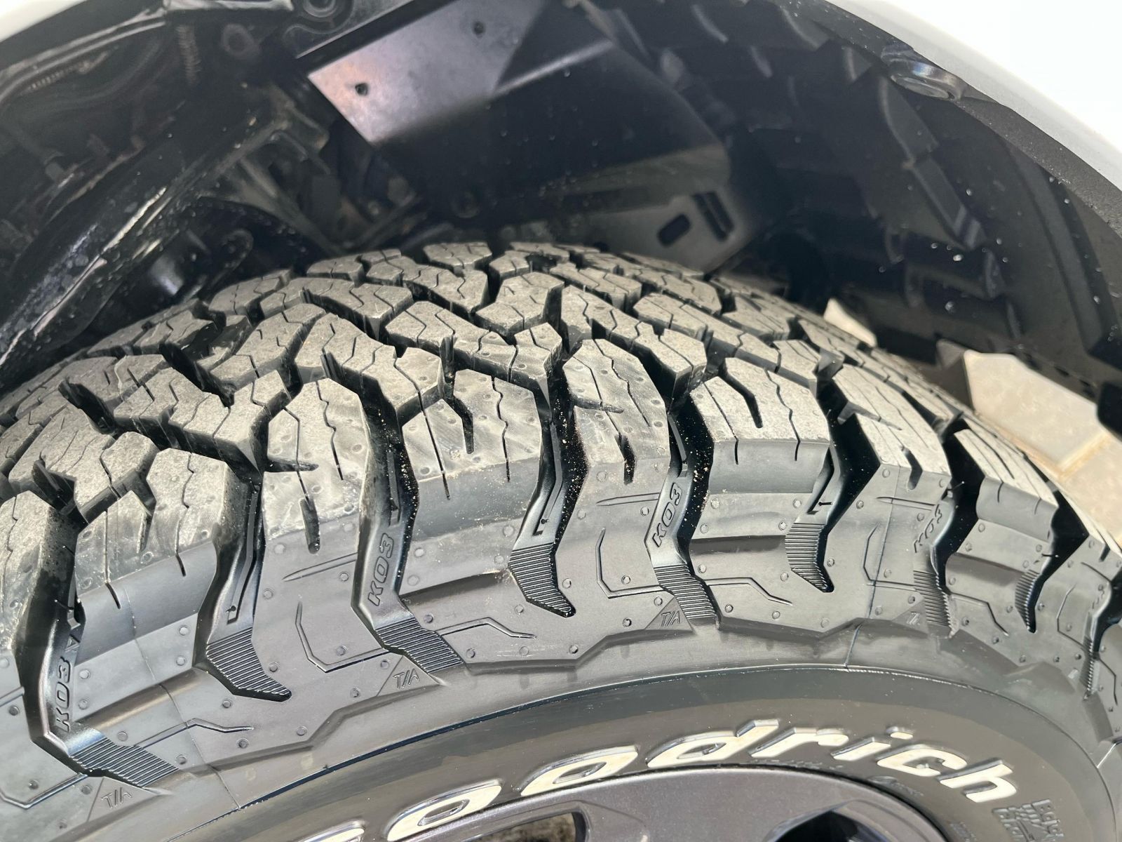 2022 Toyota Land Cruiser 300 3.3D V6 GX-R photo 15