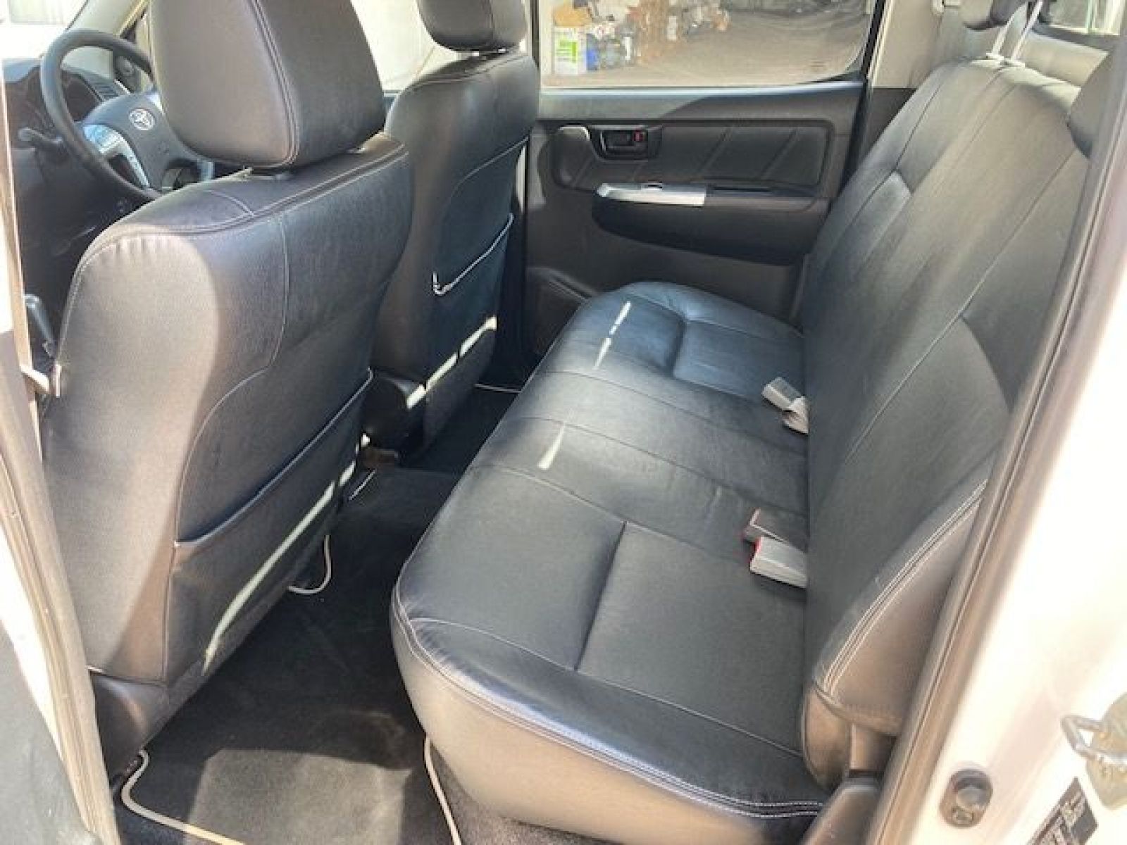 2015 Toyota Hilux photo 12