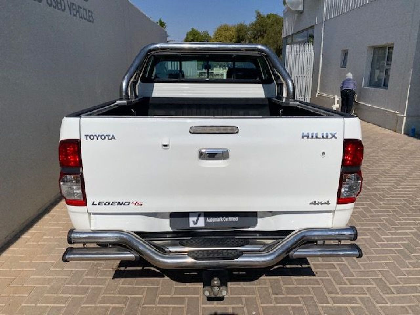 2015 Toyota Hilux photo 6