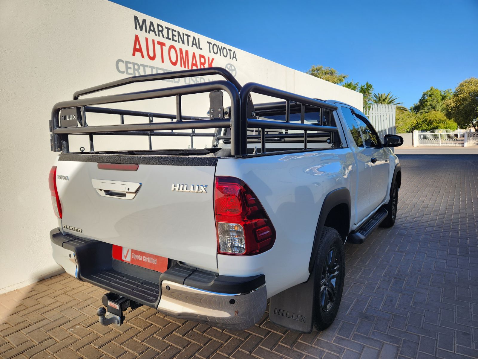 2023 Toyota Hilux photo 4