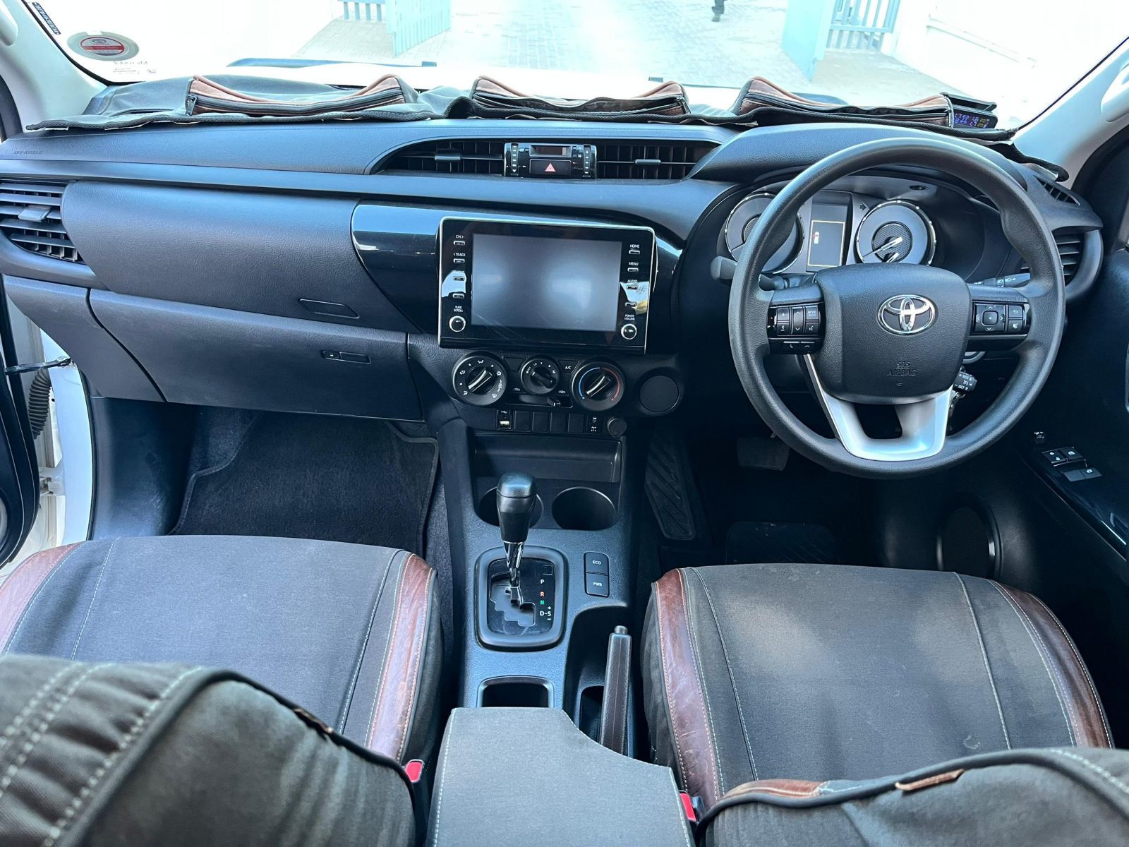 2023 Toyota Hilux photo 9