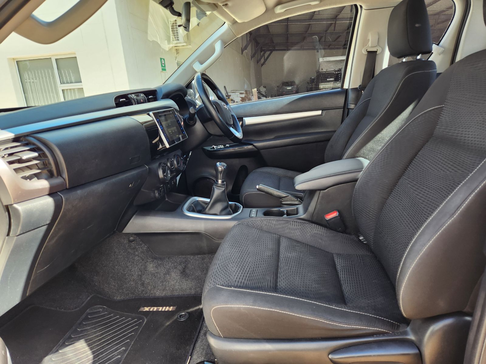2018 Toyota Hilux photo 6