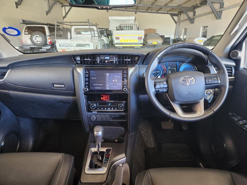 2021 Toyota Fortuner photo 6