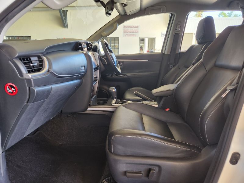 2021 Toyota Fortuner photo 7