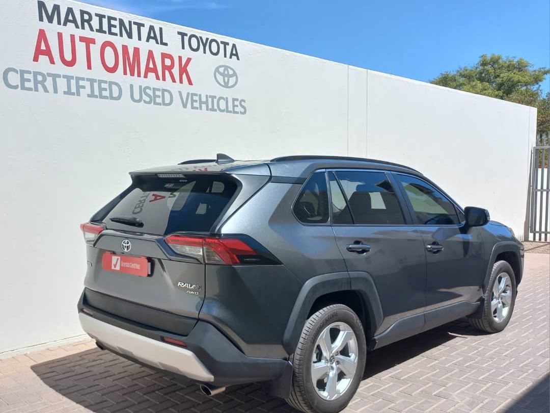 2022 Toyota Rav4 photo 2