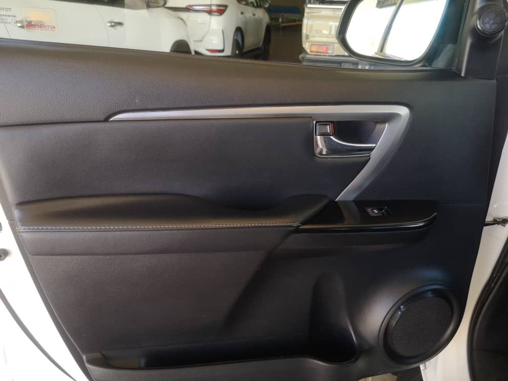 2022 Toyota Fortuner photo 19