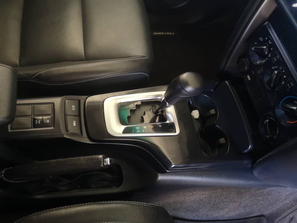 2022 Toyota Fortuner photo 8