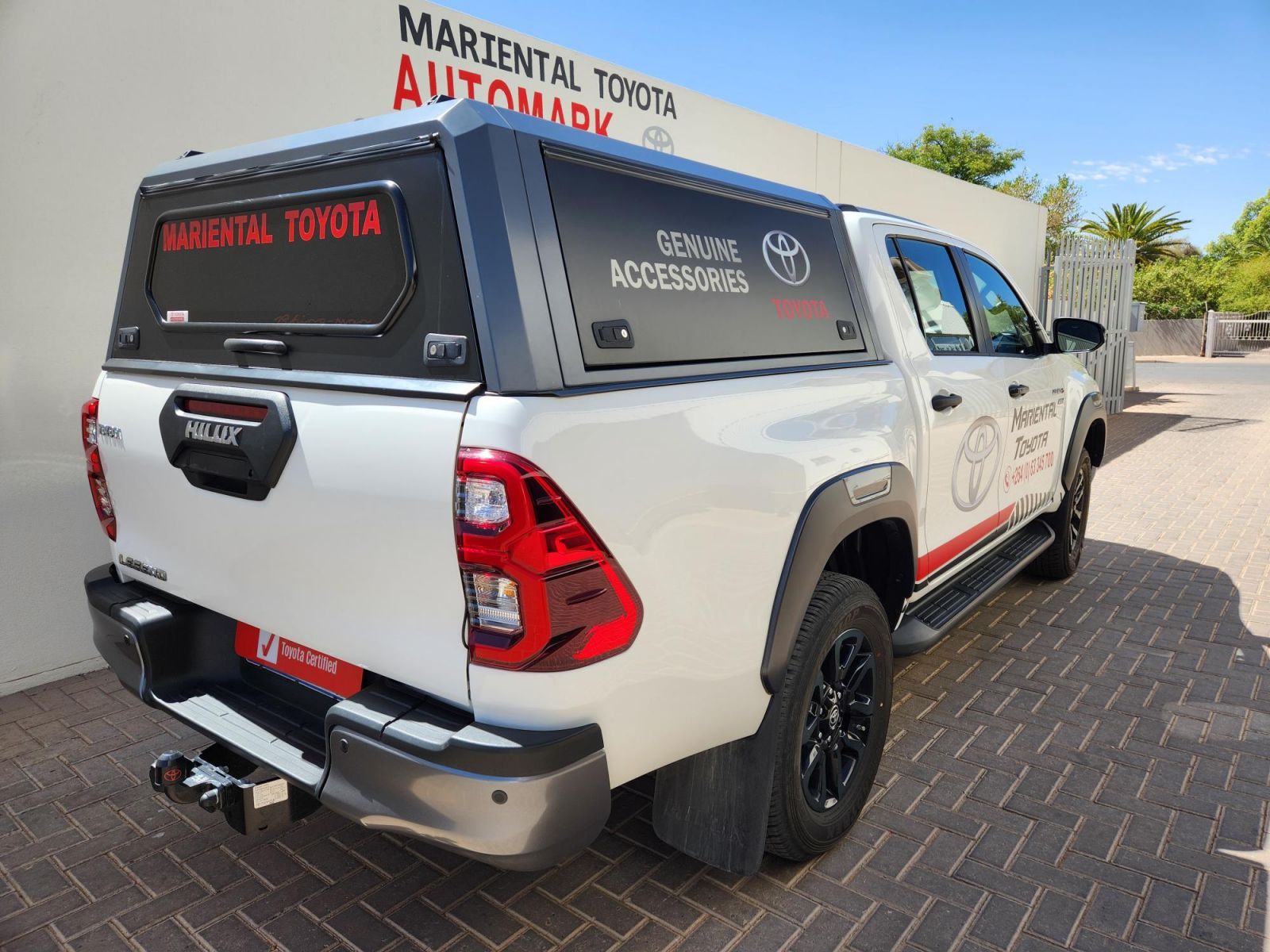2024 Toyota Hilux photo 4