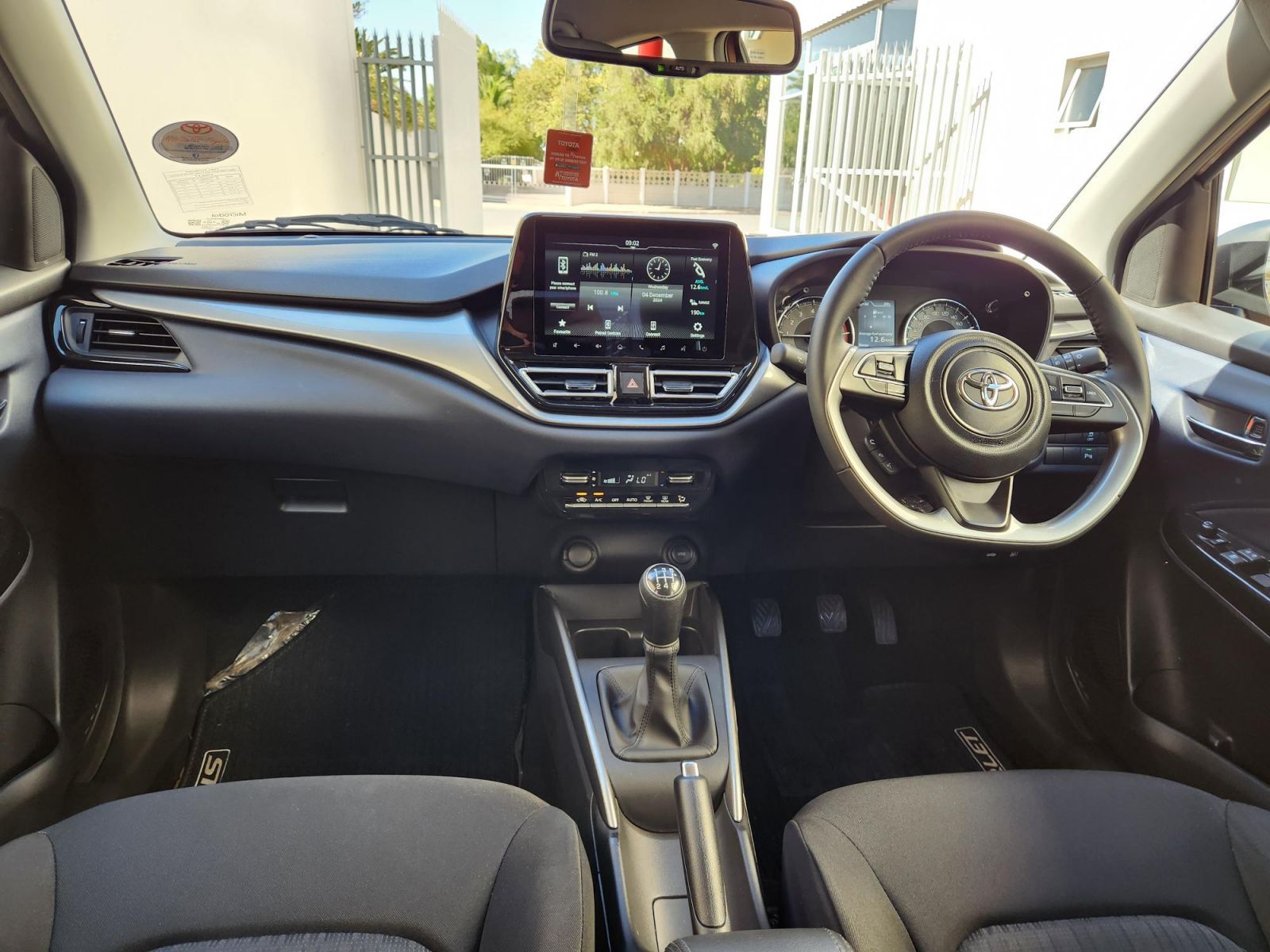 2024 Toyota Starlet photo 7