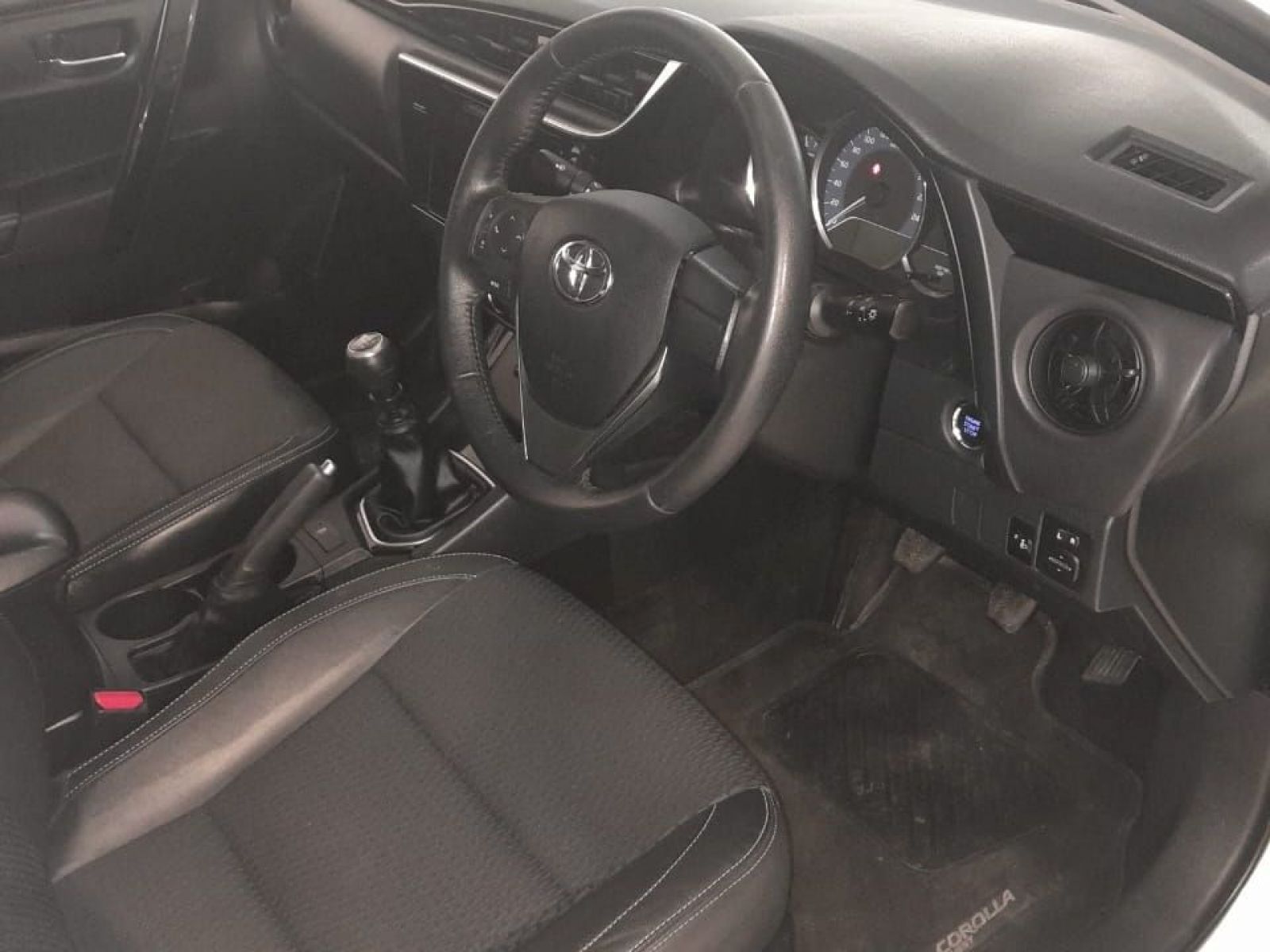 2021 Toyota Corolla photo 5