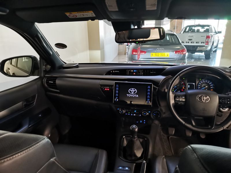 2021 Toyota Hilux photo 3