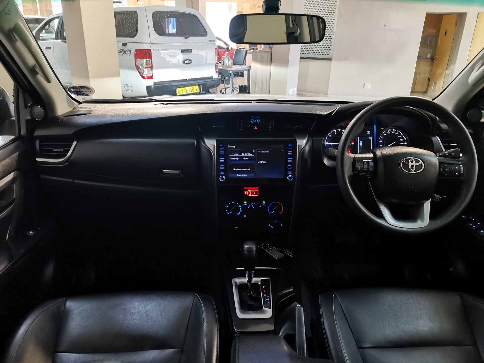 2023 Toyota Fortuner photo 7