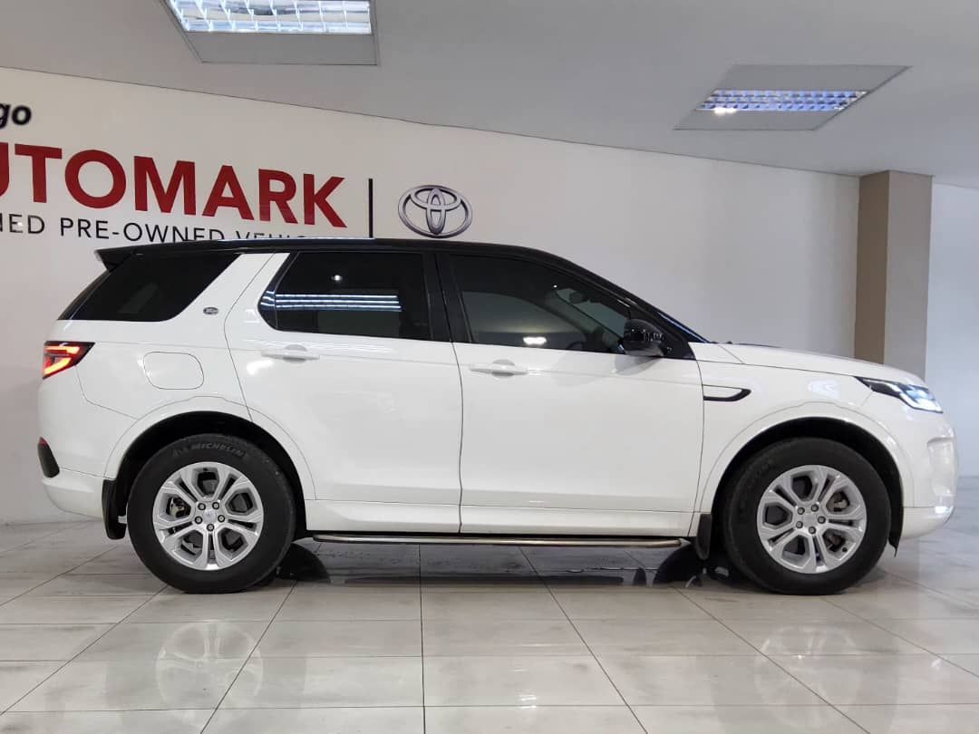 2020 Land Rover Discovery photo 3