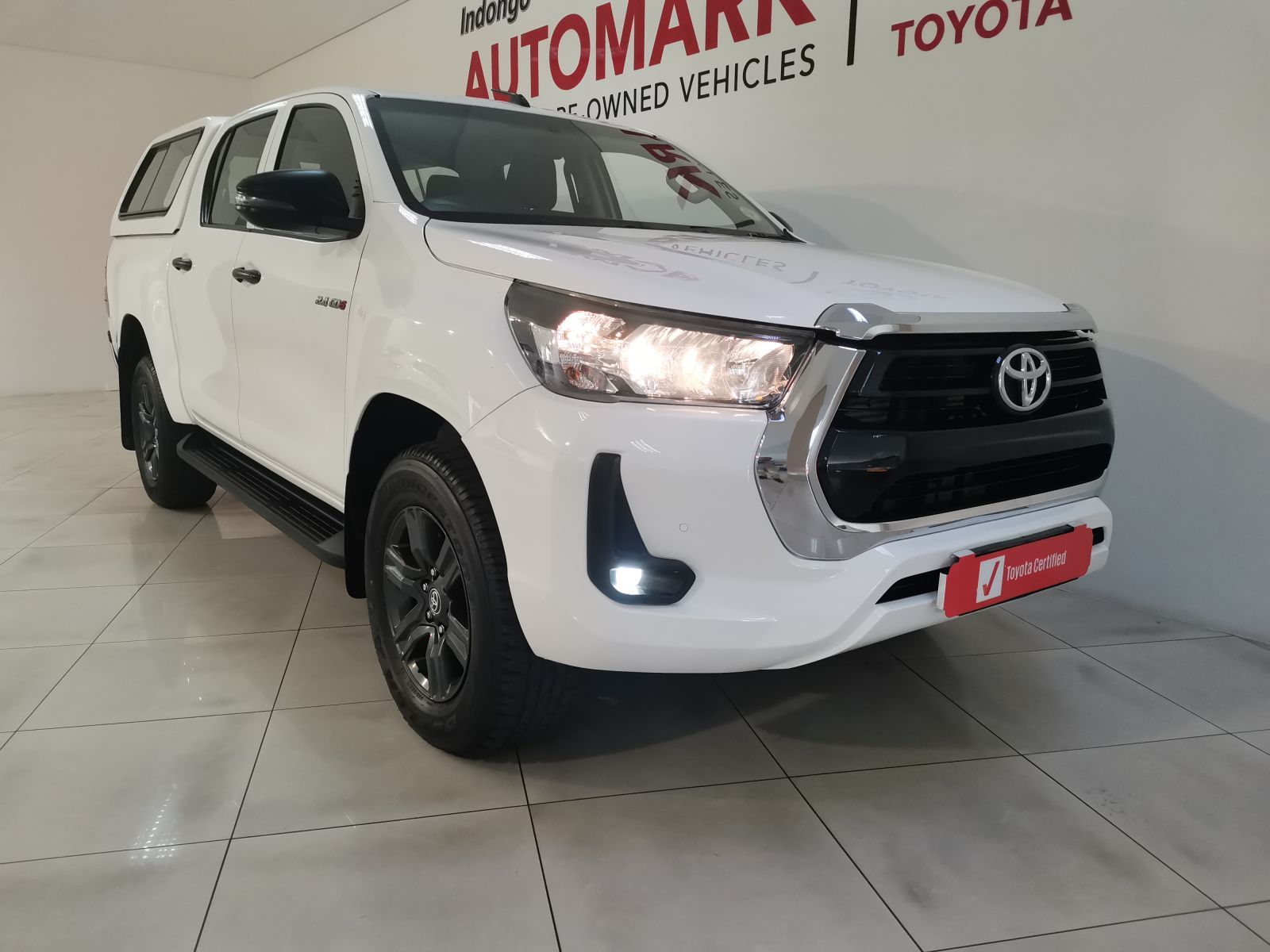 2023 Toyota Hilux photo 4