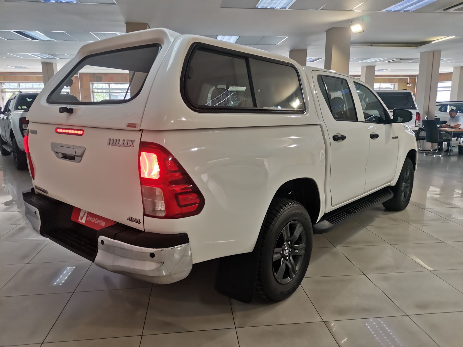 2023 Toyota Hilux photo 7