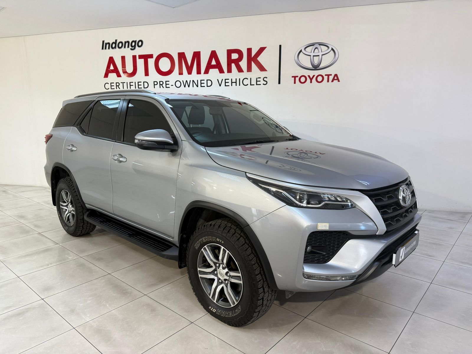 2018 Toyota Fortuner photo 1