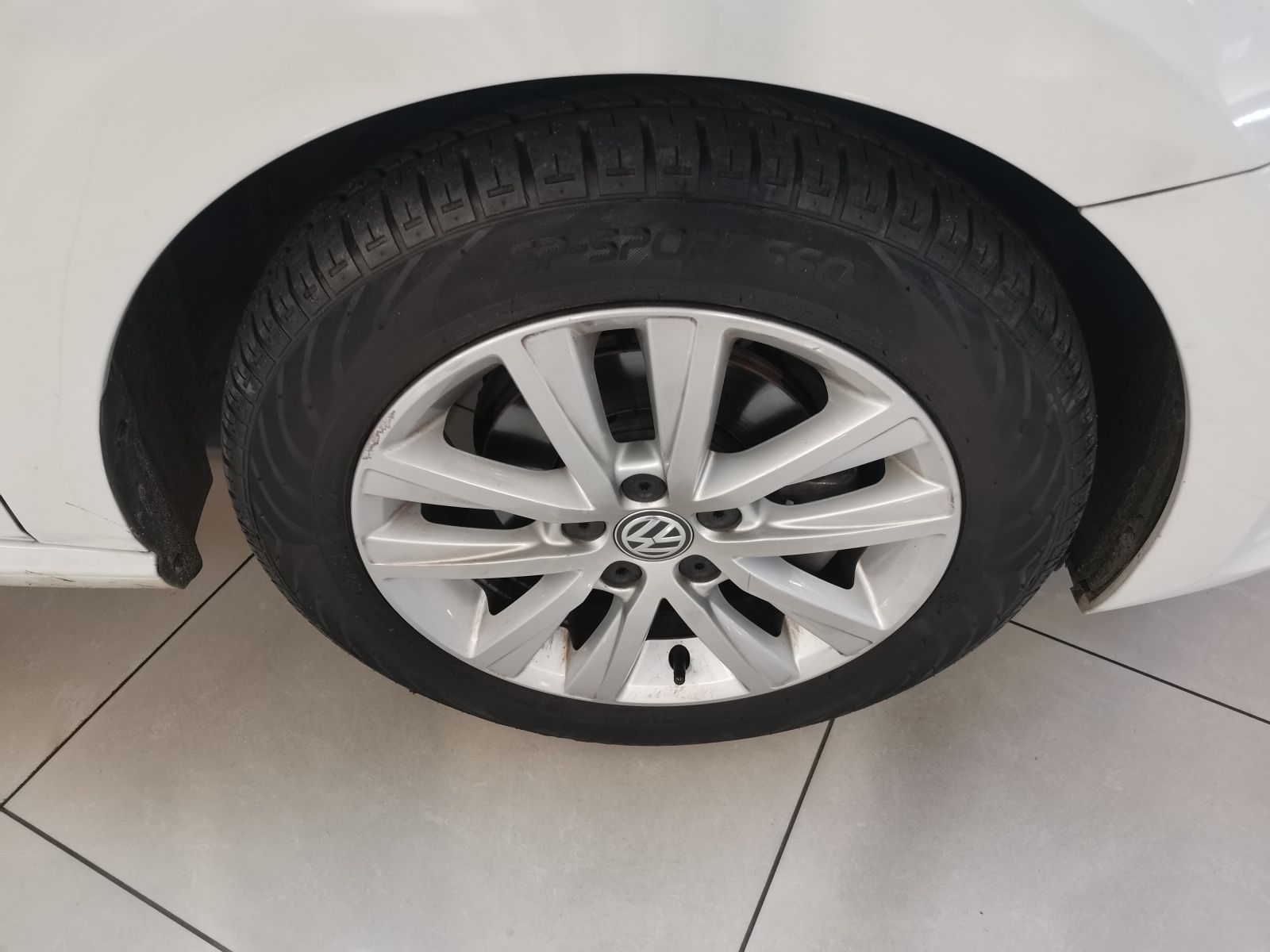 2018 Volkswagen Polo Vivo photo 3