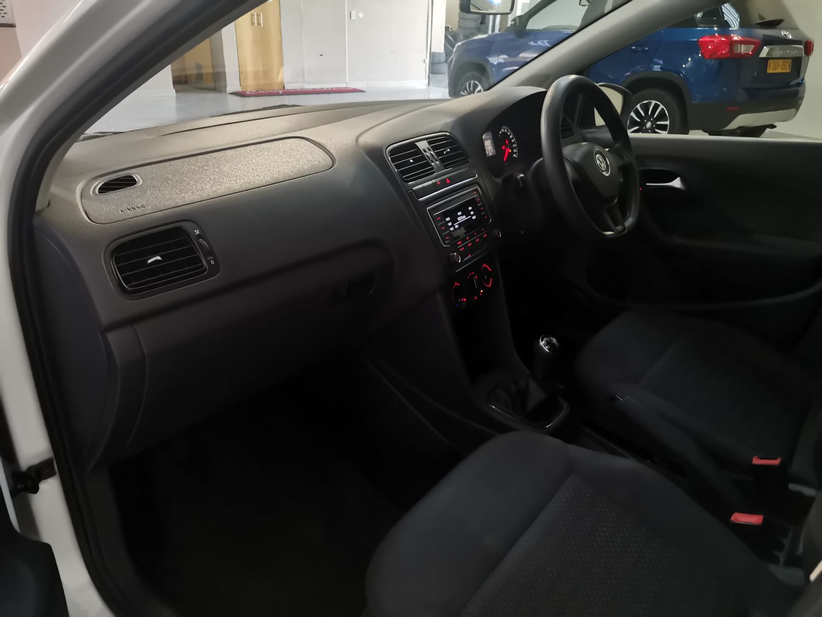 2018 Volkswagen Polo Vivo photo 9