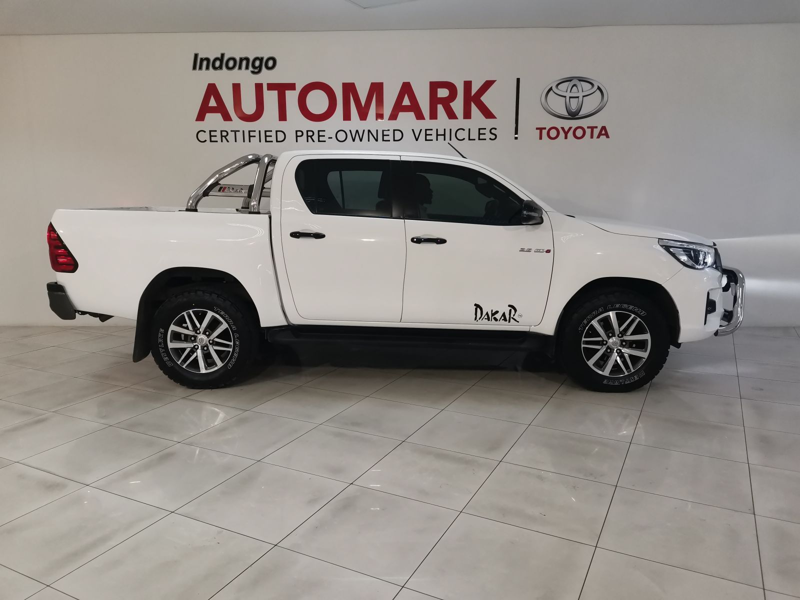 2018 Toyota Hilux photo 2