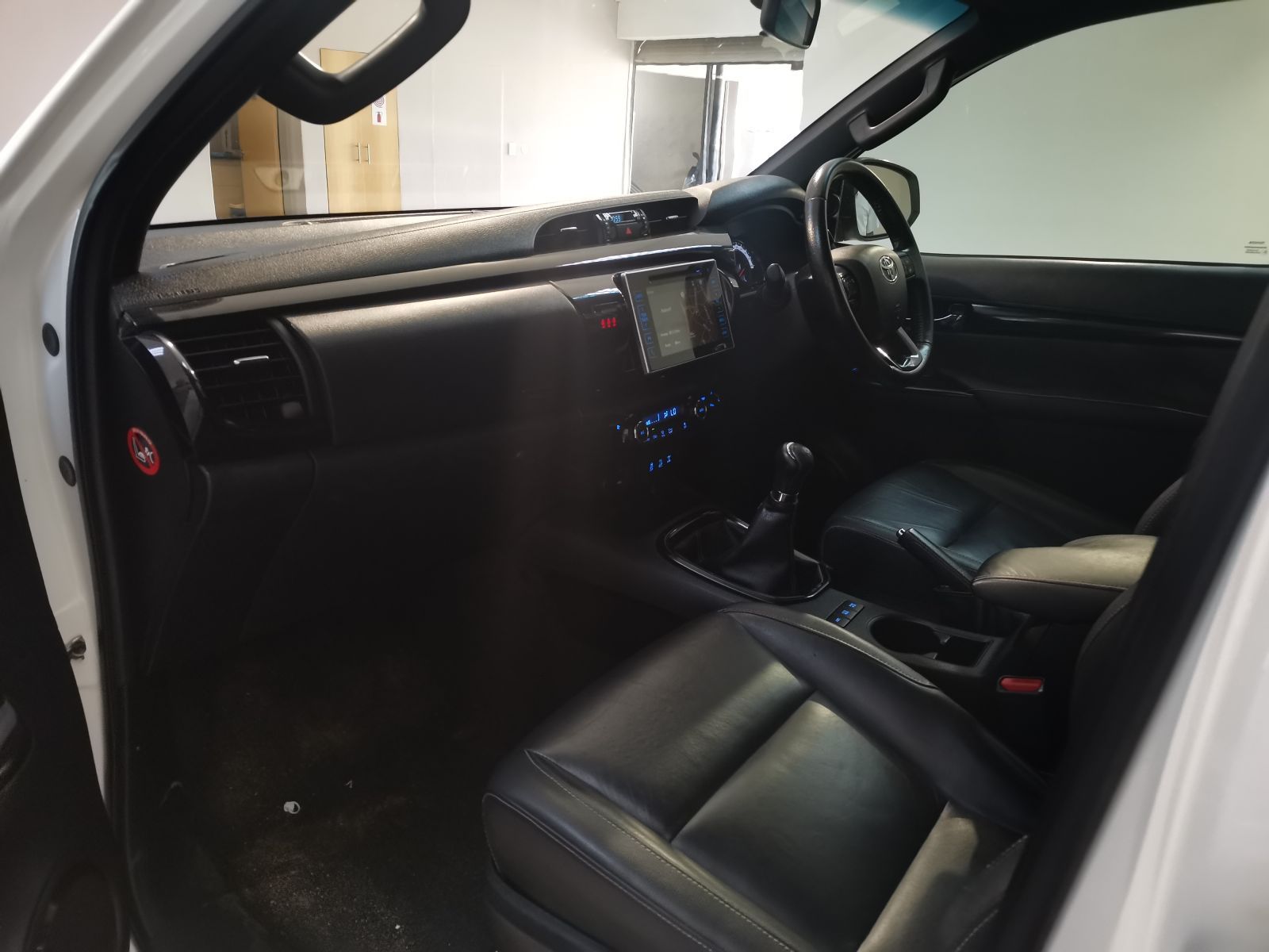 2018 Toyota Hilux photo 9