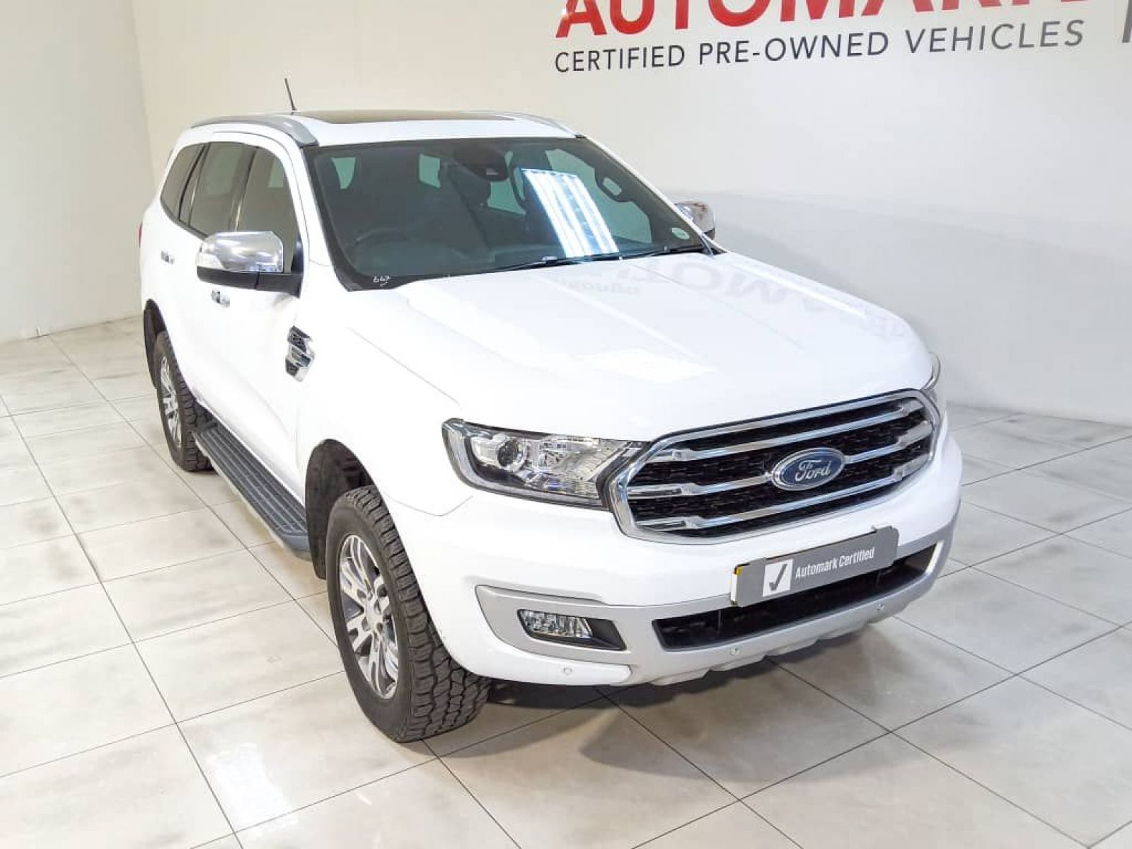 2019 Ford Everest photo 3