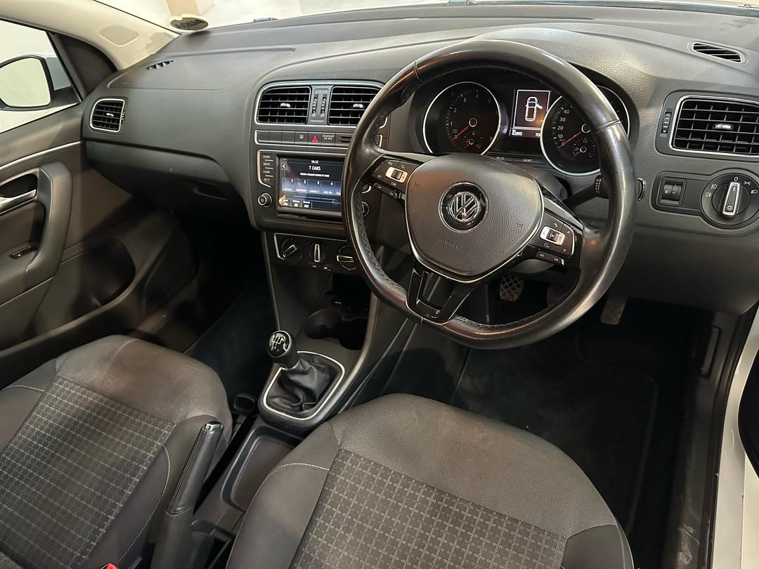 2017 Volkswagen Polo photo 4