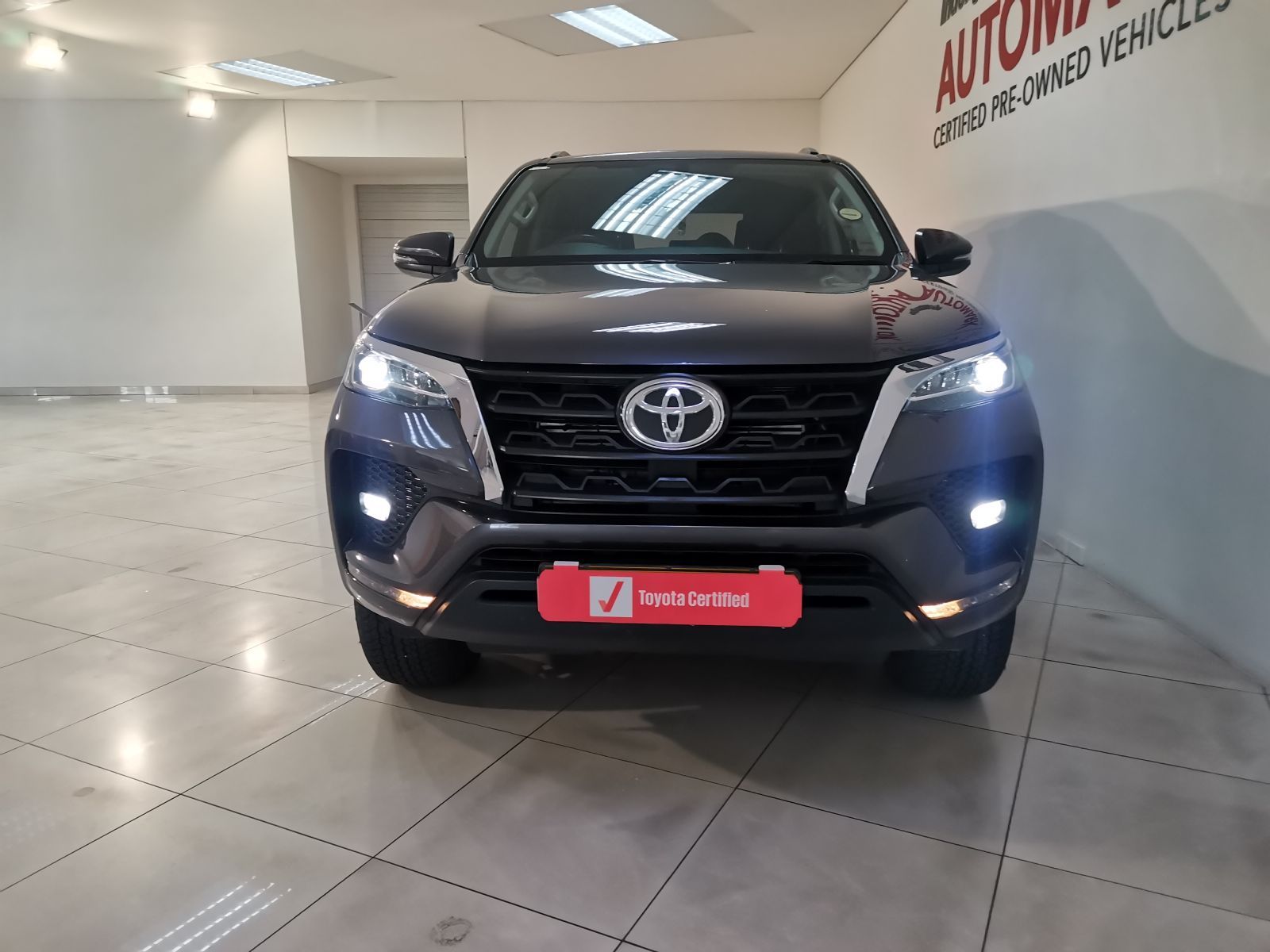 2023 Toyota Fortuner photo 5