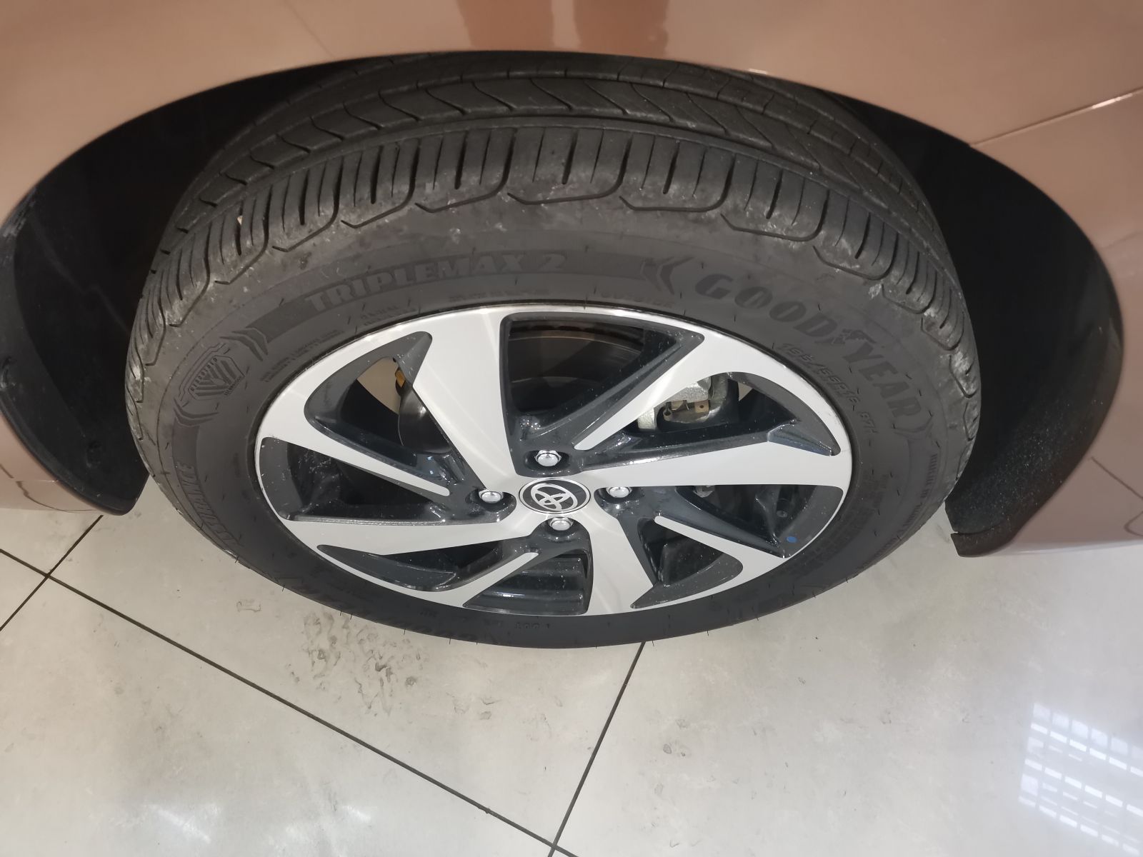 2022 Toyota Starlet photo 3