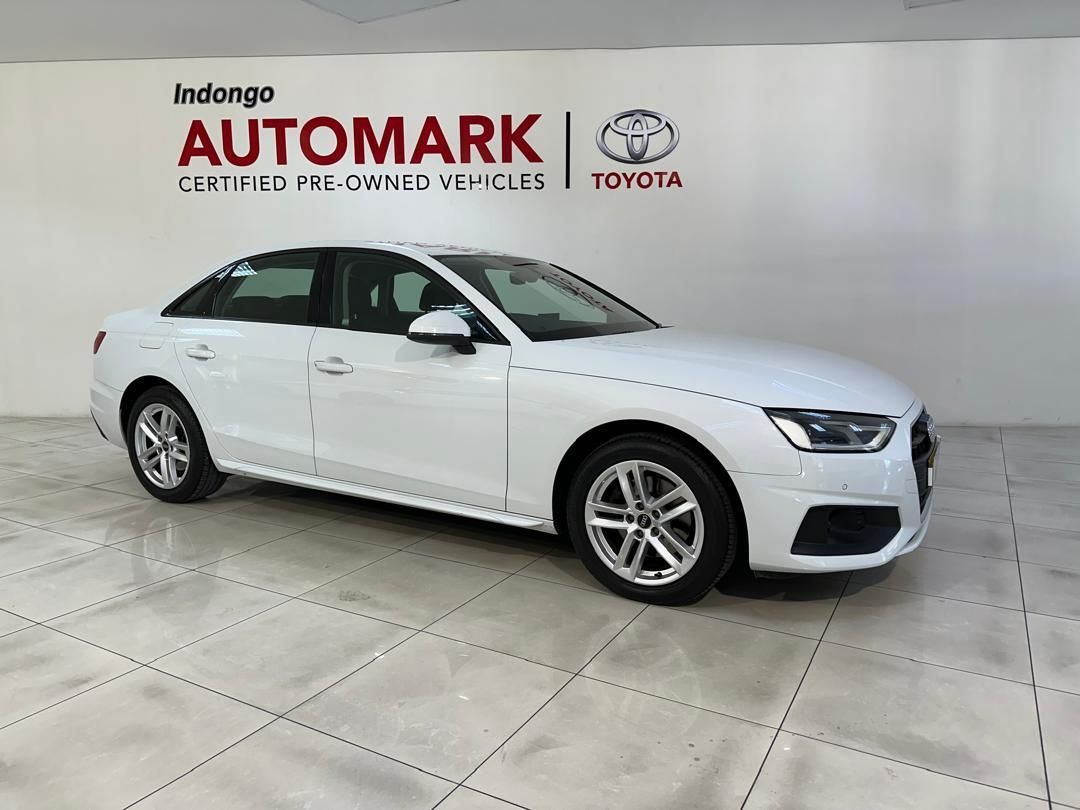 2022 Audi A4 photo 3