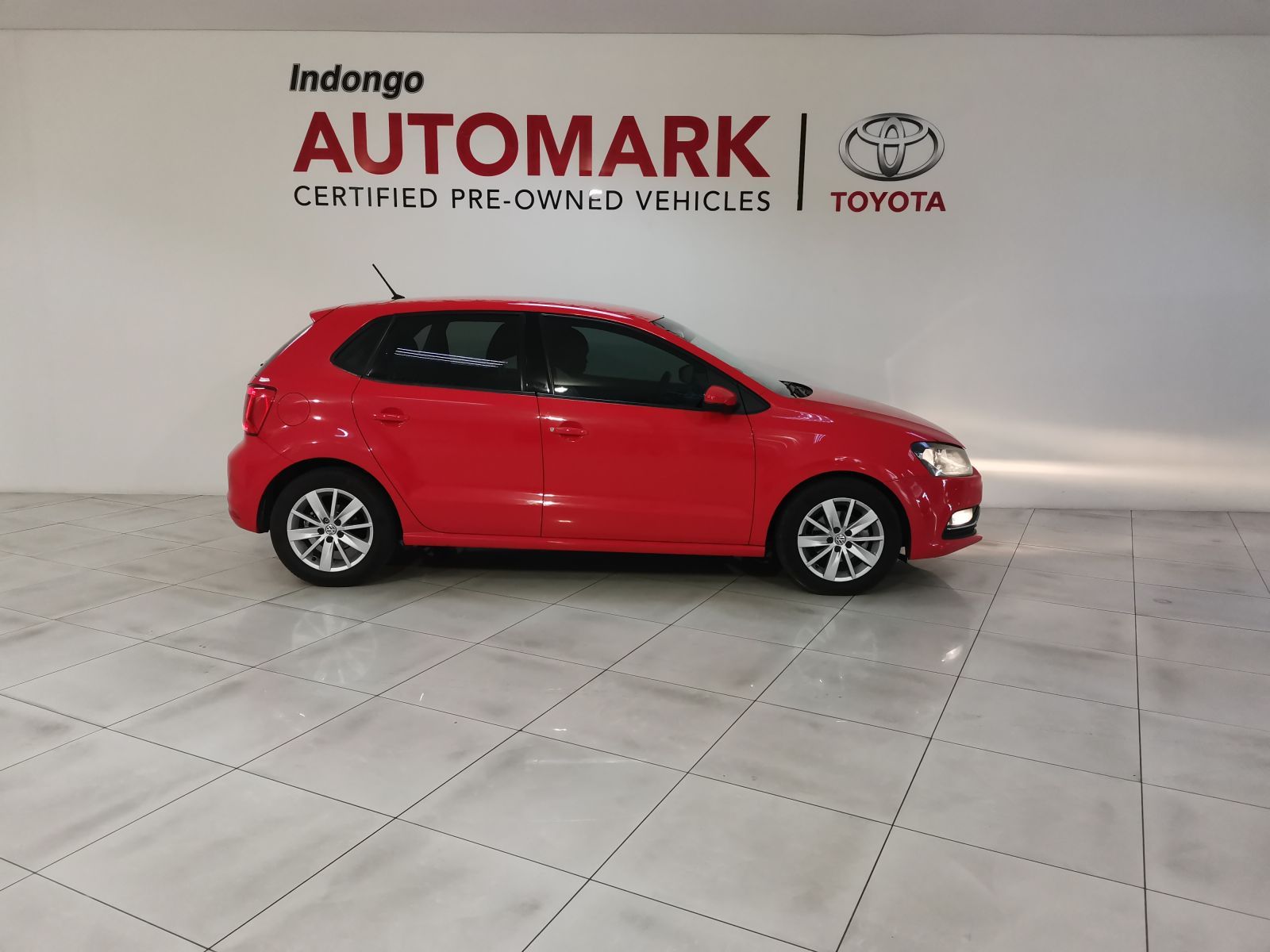 2016 Volkswagen Polo photo 2