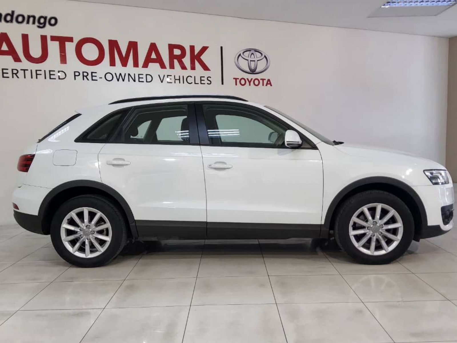 2013 Audi Q3 photo 2