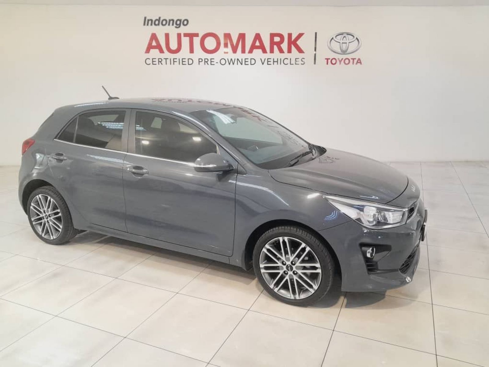 2021 Kia Rio photo 3