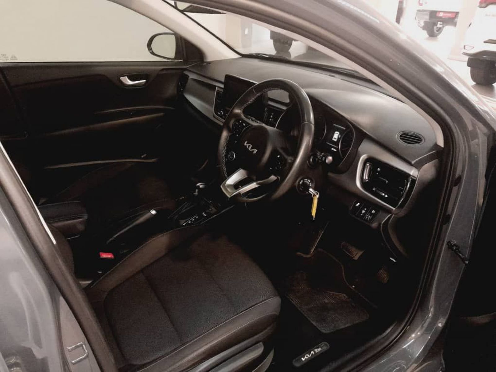 2021 Kia Rio photo 5