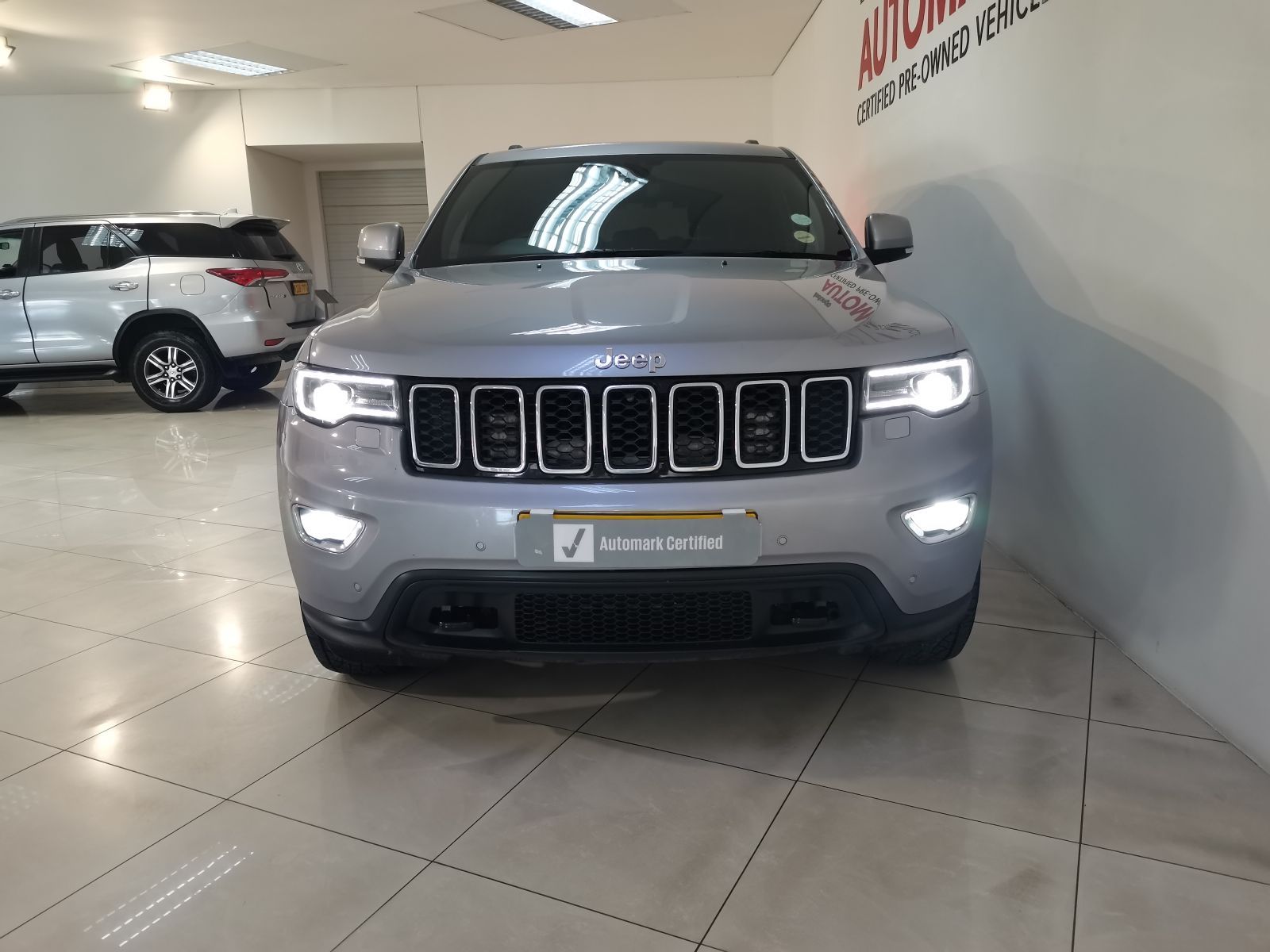 2022 Jeep Grand Cherokee photo 5