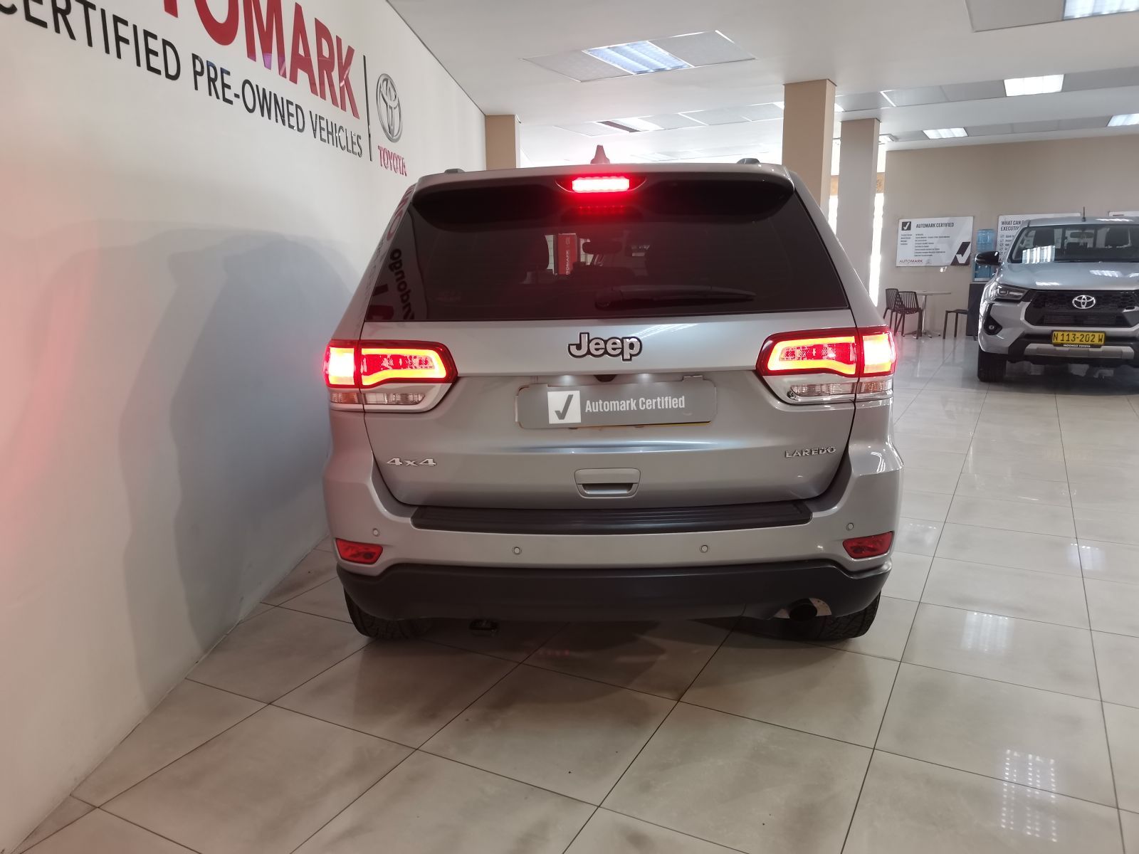 2022 Jeep Grand Cherokee photo 6