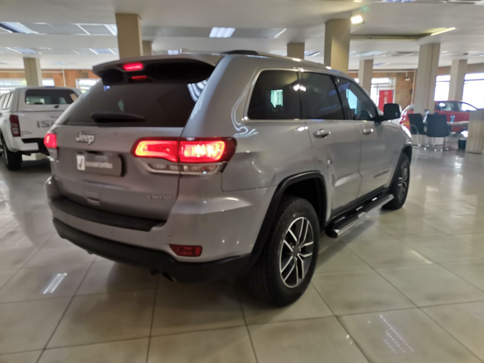 2022 Jeep Grand Cherokee photo 7