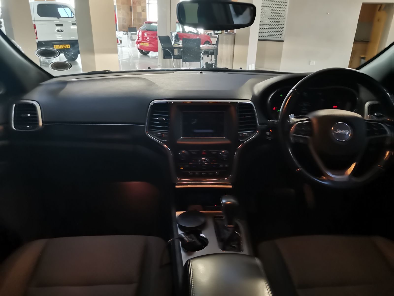 2022 Jeep Grand Cherokee photo 8
