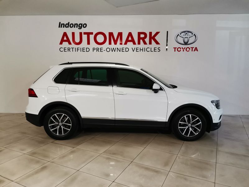 2020 Volkswagen Tiguan photo 2